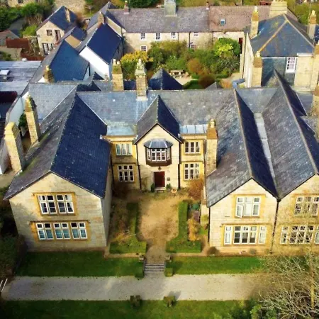Manor Court *
